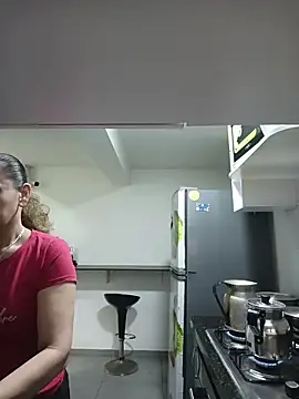 sasi luna online show from February 24, 2:04 pm