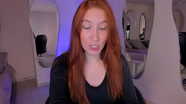 MiaFarrell  online show from May 19, 5:52 pm
