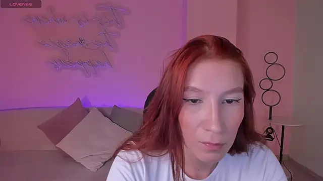 MiaFarrell  online show from May 29, 5:11 pm