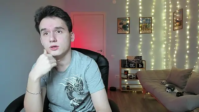 Snapshot of Scooby_k chatting on December 16, 5:06 am Scooby k online show from December 16, 5:06 am