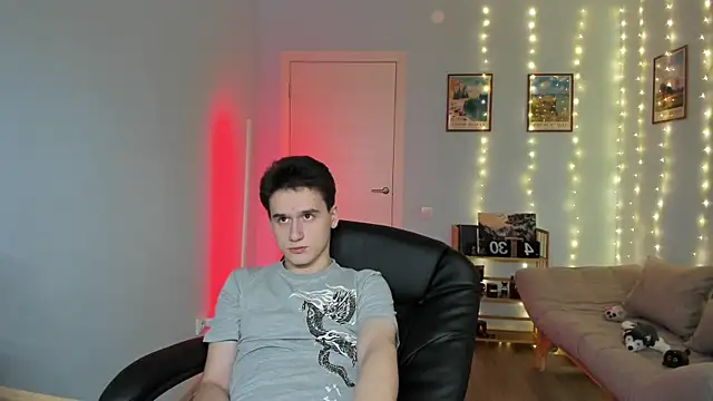 Snapshot of Scooby_k chatting on December 16, 11:12 am Scooby k online show from December 16, 11:12 am