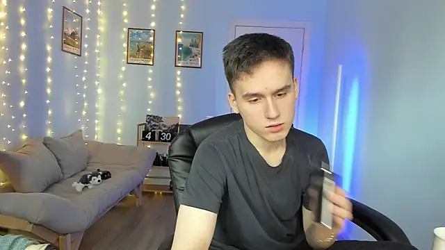 Snapshot of Scooby_k chatting on January 5, 11:26 am Scooby k online show from January 5, 11:26 am