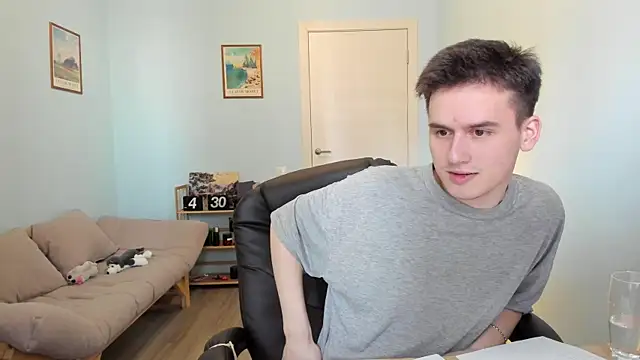 Snapshot of Scooby_k chatting on February 23, 12:48 pm Scooby k online show from February 23, 12:48 pm