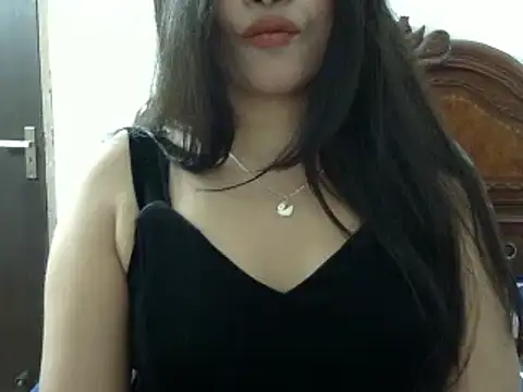 Snapshot of AniHeart chatting on January 23, 12:46 am AniHeart online show from January 23, 12:46 am