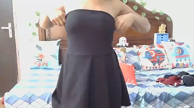 Snapshot of AniHeart chatting on March 7, 7:52 am AniHeart online show from March 7, 7:52 am