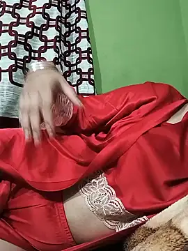 Snapshot of lovy555 chatting on July 10, 6:10 pm lovy555 online show from July 10, 6:10 pm