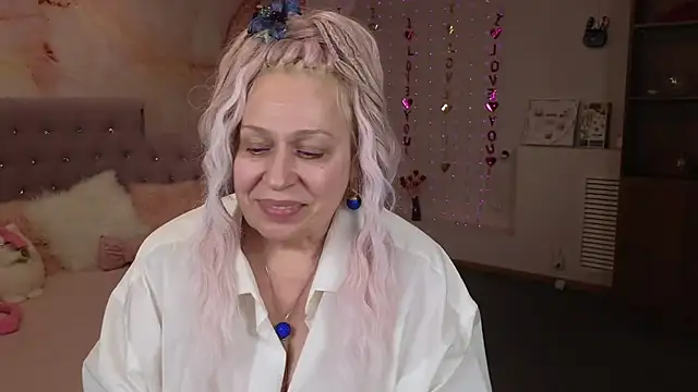 Penelope Pinky online show from February 27, 5:58 pm