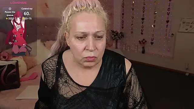 Penelope Pinky online show from March 10, 2:48 pm