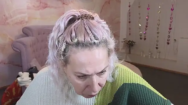 Penelope Pinky online show from October 31, 11:55 am