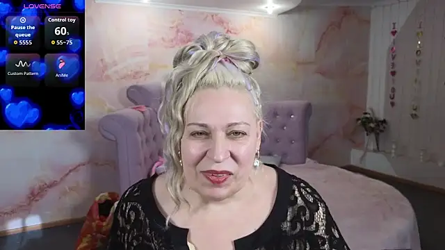 Penelope Pinky online show from February 17, 11:40 am