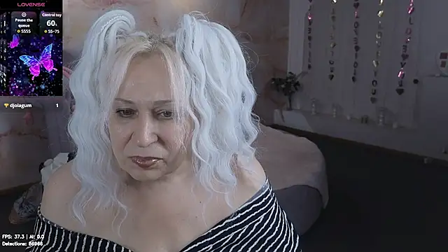 Snapshot of Penelope_Pinky chatting on July 9, 1:04 pm Penelope Pinky online show from July 9, 1:04 pm