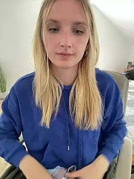 Snapshot of AnnyBelleX chatting on May 7, 1:49 pm AnnyBelleX online show from May 7, 1:49 pm