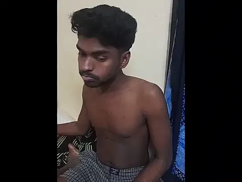 Snapshot of funcracker chatting on November 18, 3:05 pm funcracker online show from November 18, 3:05 pm