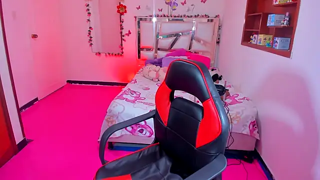 perlabeautiful online show from March 27, 1:00 am