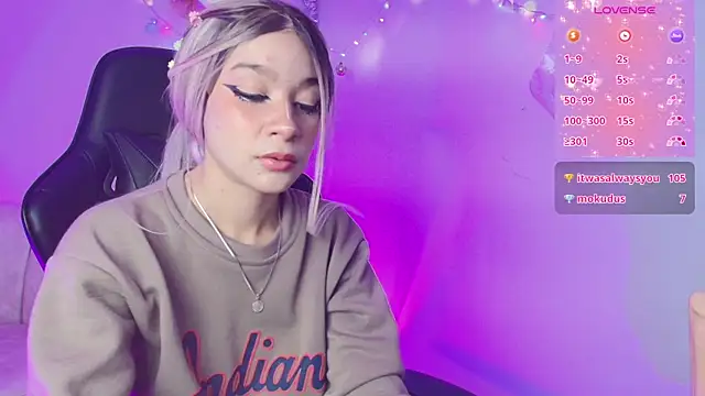 Snapshot of EmmaJhonnsson chatting on December 26, 11:03 pm EmmaJhonnsson online show from December 26, 11:03 pm