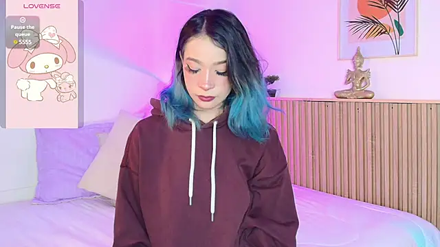 Snapshot of EmmaJhonnsson chatting on February 22, 8:42 pm EmmaJhonnsson online show from February 22, 8:42 pm