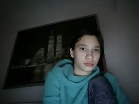 Snapshot of maiaandreea chatting on March 3, 9:48 pm maiaandreea online show from March 3, 9:48 pm