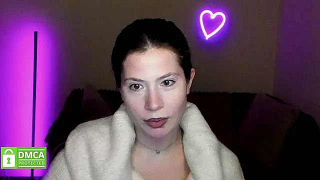 Snapshot of Alicia_redfollow chatting on November 29, 6:27 am Alicia redfollow online show from November 29, 6:27 am