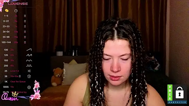 Snapshot of Alicia_redfollow chatting on February 24, 12:25 pm Alicia redfollow online show from February 24, 12:25 pm