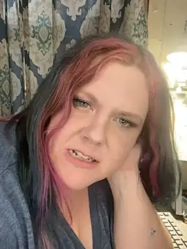 leenieb88 online show from December 24, 12:33 am