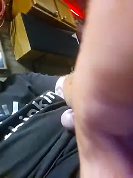 tileguyyy online show from September 13, 6:35 am