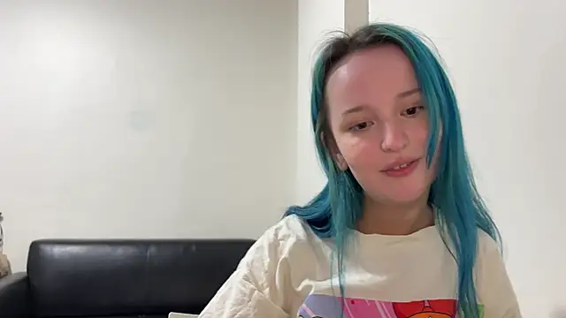 bumble bee online show from January 1, 1:05 pm