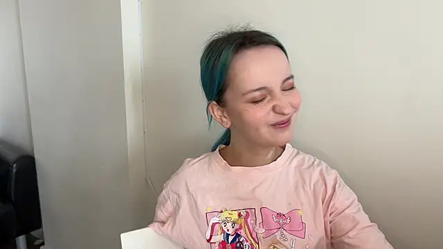 bumble bee online show from January 12, 3:49 am