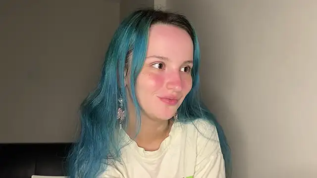 bumble bee online show from January 19, 4:04 pm