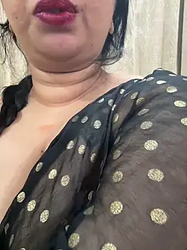 Snapshot of Akhi_Akshaya chatting on January 25, 10:39 pm Akhi Akshaya online show from January 25, 10:39 pm