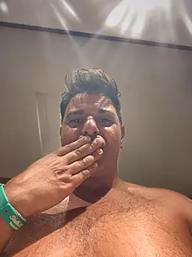 Snapshot of SecretlyDD chatting on March 4, 3:37 pm SecretlyDD online show from March 4, 3:37 pm