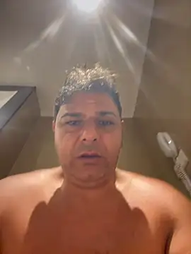 Snapshot of SecretlyDD chatting on March 5, 4:45 am SecretlyDD online show from March 5, 4:45 am