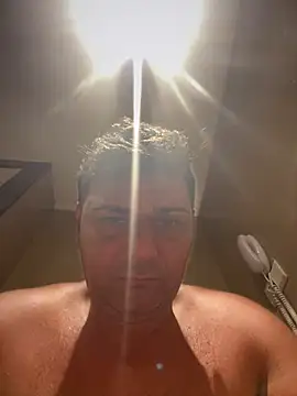 Snapshot of SecretlyDD chatting on March 9, 2:32 pm SecretlyDD online show from March 9, 2:32 pm