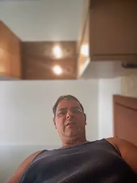 Snapshot of SecretlyDD chatting on November 29, 10:18 am SecretlyDD online show from November 29, 10:18 am