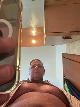 Snapshot of SecretlyDD chatting on December 21, 1:40 pm SecretlyDD online show from December 21, 1:40 pm