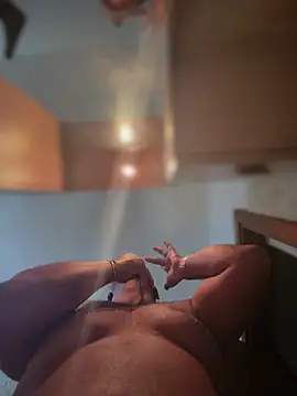 Snapshot of SecretlyDD chatting on February 2, 9:41 am SecretlyDD online show from February 2, 9:41 am