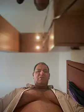 Snapshot of SecretlyDD chatting on February 16, 8:21 am SecretlyDD online show from February 16, 8:21 am