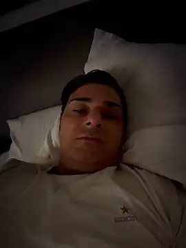 Snapshot of SecretlyDD chatting on February 19, 10:33 am SecretlyDD online show from February 19, 10:33 am