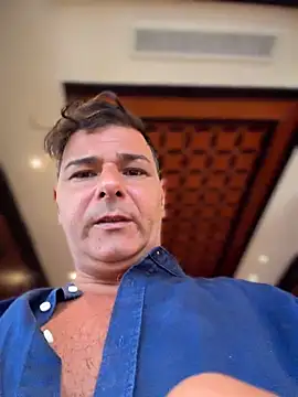 Snapshot of SecretlyDD chatting on March 19, 8:40 am SecretlyDD online show from March 19, 8:40 am