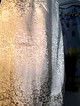 Snapshot of Lucy_limon chatting on November 2, 6:05 am Lucy limon online show from November 2, 6:05 am