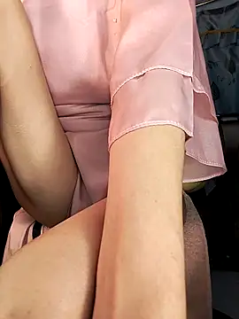 Snapshot of Lucy_limon chatting on December 23, 7:50 am Lucy limon online show from December 23, 7:50 am