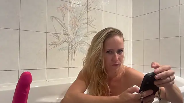 Emmy frenchie online show from September 21, 6:53 pm