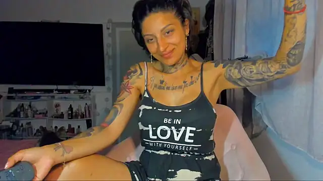 Snapshot of Lucky_Deniz chatting on July 30, 5:45 pm Lucky Deniz online show from July 30, 5:45 pm