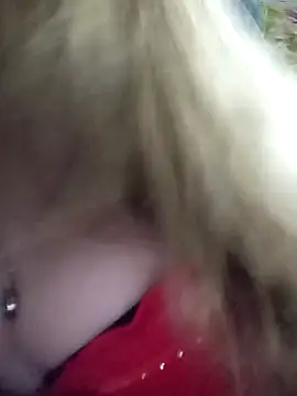 Snapshot of KattyLuuu chatting on January 16, 9:19 pm KattyLuuu online show from January 16, 9:19 pm