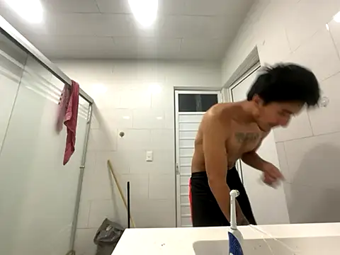 Snapshot of GIOOOO568 chatting on October 22, 12:33 am GIOOOO568 online show from October 22, 12:33 am