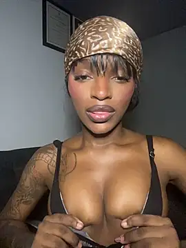 Zizi-campbel online show from February 2, 5:42 am