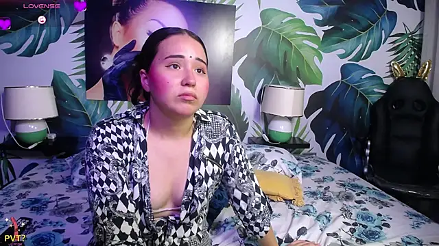 Snapshot of Gurvinder_1 chatting on February 8, 7:05 pm Gurvinder 1 online show from February 8, 7:05 pm