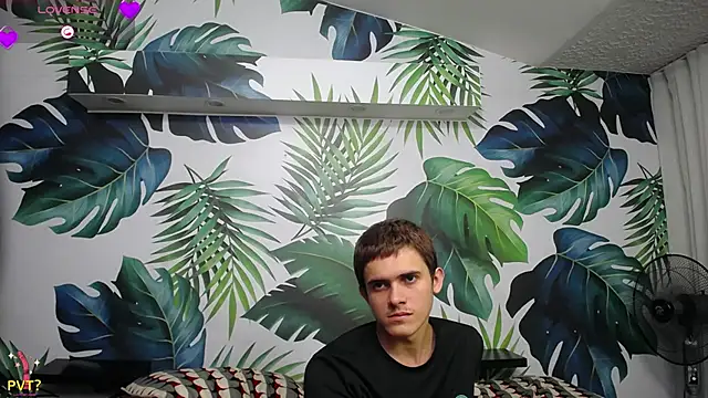 Snapshot of Gurvinder_1 chatting on February 18, 2:16 pm Gurvinder 1 online show from February 18, 2:16 pm