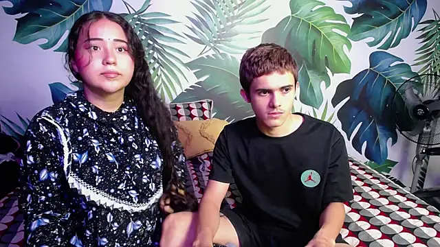 Snapshot of Gurvinder_1 chatting on February 19, 12:11 pm Gurvinder 1 online show from February 19, 12:11 pm