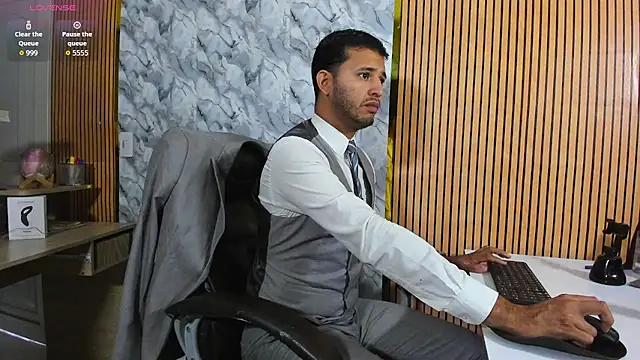 Hideintheoffice online show from March 9, 11:14 am