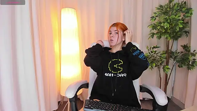 Maddy bennet online show from February 27, 7:23 am